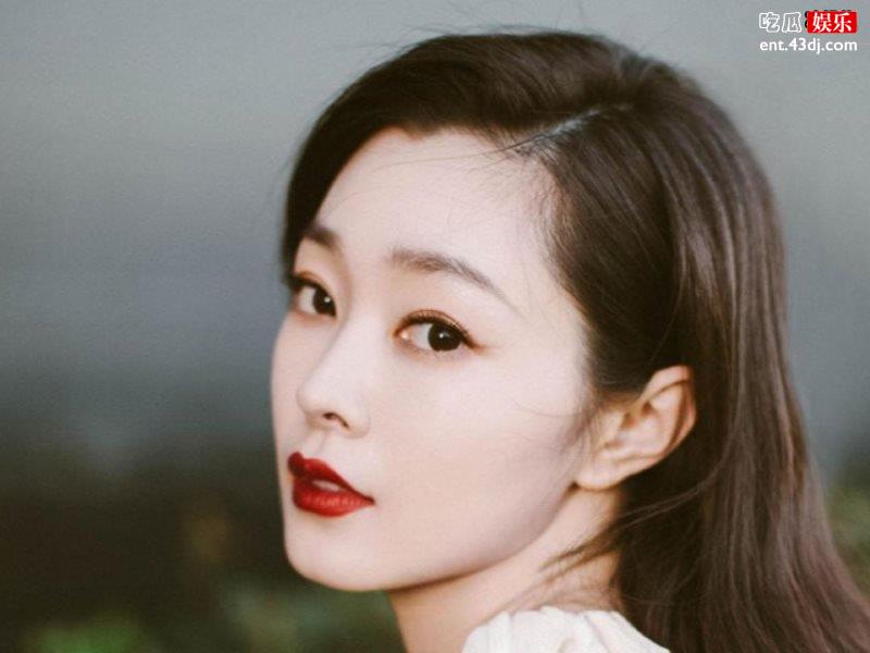 宋轶饰演过《心灵法医》，如今但却美如少女