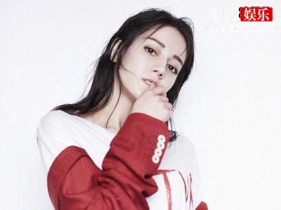 这部剧明星真多楚雨荨被认出来了，迪丽热巴看见都不一定能认出