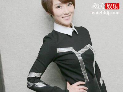 谢楠晒出两个儿子打架的照片，吴所谓得到爸爸真传姿势专业到位