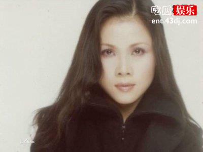 甄子丹罕撒狗粮与娇妻认识3月就闪婚，彼此陪伴17年仍恩爱如初