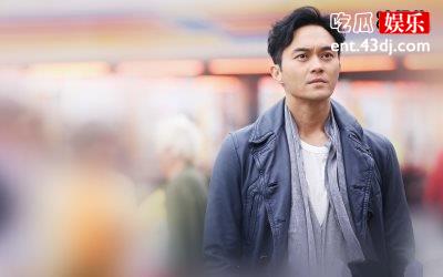 张智霖和儿子理发并晒出照片，网友：遗传的帅气