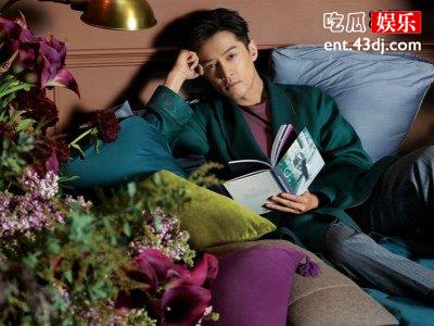 作为胡歌的粉丝赵丽颖一直以他为榜样，在娱乐圈内事业一度攀升