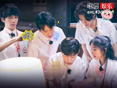 《密室大逃脱》《中餐厅》哪个更胜一筹呢？