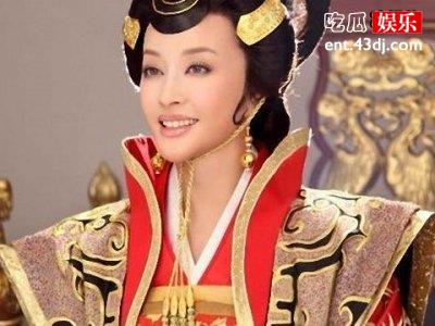实力派演员杨蓉是童星出道，通过参演《鸦片战争》而进入演艺圈