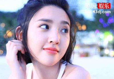 网曝唐艺昕顺利生女，张若昀全程陪同网友：这也太快了吧