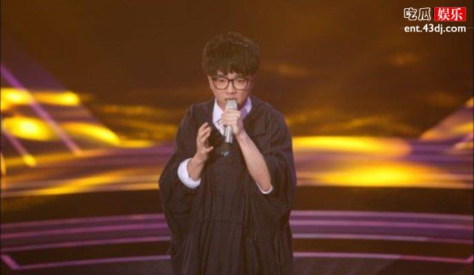 华晨宇出道七年，不俗的音乐实力舞台演技炸裂