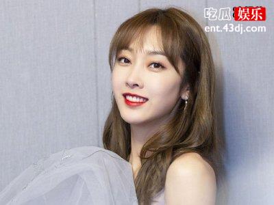 宣璐现身机场五官精致古典优雅，网友纷纷表示羡慕
