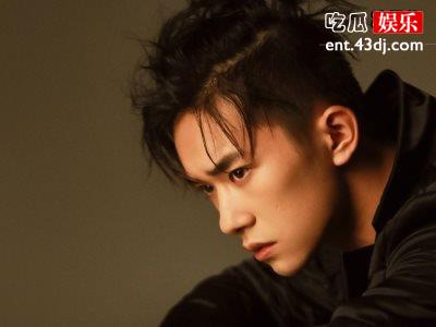 易烊千玺曾经要求去武汉做搬运工，韩红因为心疼而落泪