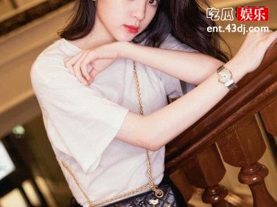 欧阳娜娜与男粉丝合影，粉丝颜值都那么高的吗？