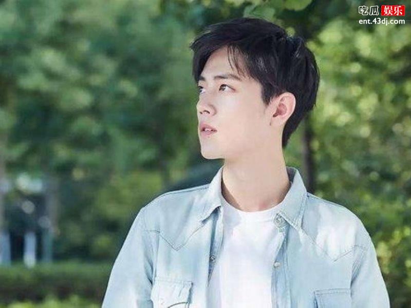 肖战获金扫帚奖粉丝态度被群嘲，为什么不能学学当年的王宝强