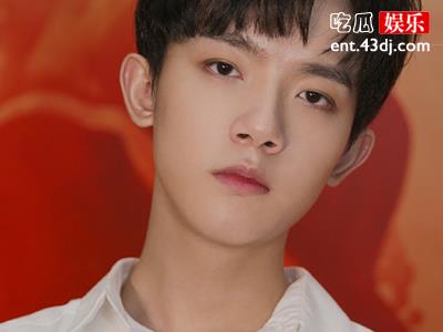李明德田曦薇是情侣？ 李明德真的喜欢田曦薇？