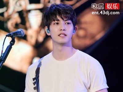 李宗泫为什么会卷入胜利事件, 两人之间有什么联系
