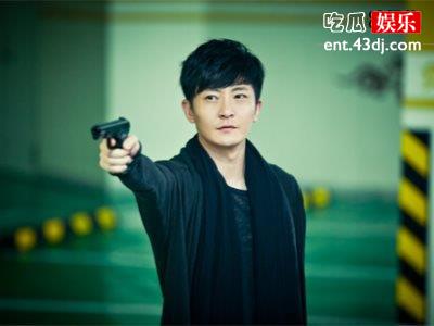 郭京飞饰演的余欢水，惨遭“滑铁卢”事事不尽人意