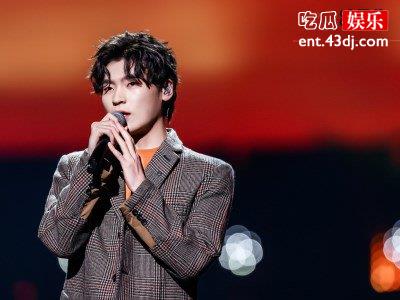 中国好声音2021伍珂玥选的导师是谁？伍珂玥是获得八位导师转身吗？