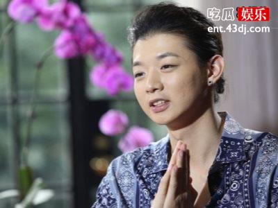 火风晒女儿学习动态，霍尊与霍苗太像了简直一个模子里刻出来的
