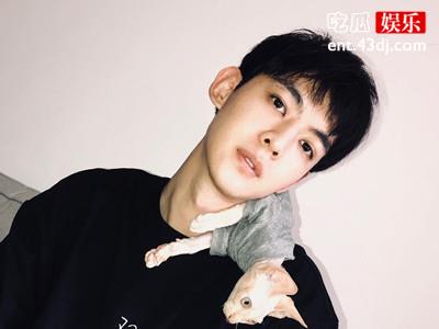 唐晓天工作室辟谣恋情, 有网友称这经纪人不简单