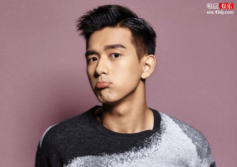 现男友李现真不愧是当下最火热男明星，私服真的很有品味！