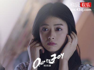 她曾资源不断圈粉无数，如今无戏可拍离开嘉行是对是错？