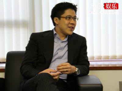 豪门清流霍启刚晒7岁儿子近照，网友：不愧是豪门继承人