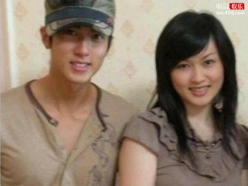 吴尊和妻子试婚纱，24年爱情让人羡慕