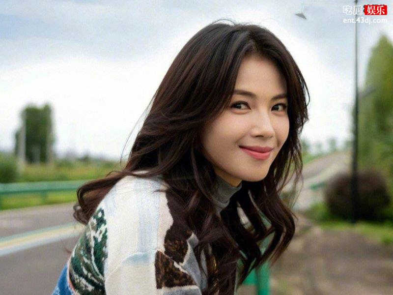 谁是70后最美女星刘涛、林心如纷纷上榜，她的美到了极致