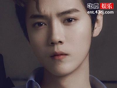 鹿晗爸爸鹿兆许资料起底, 鹿晗被曝家境不一般真的是军二代吗