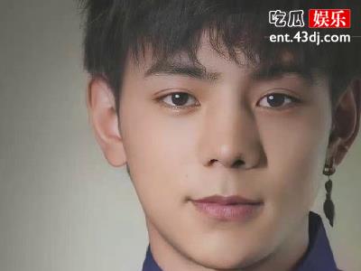 丁真又翻车了?推广手机用白眼表情与雷军互动