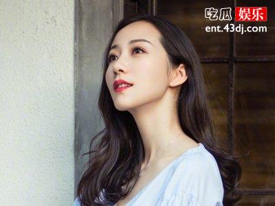 韩雪穿粉红公主裙上节目玩rap，被宝石老舅笑称是织毛衣