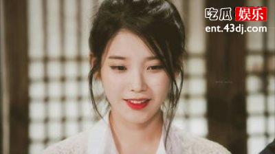 李知恩公开《WKorea》杂志封面写真，造型酷炫唯美气质满满