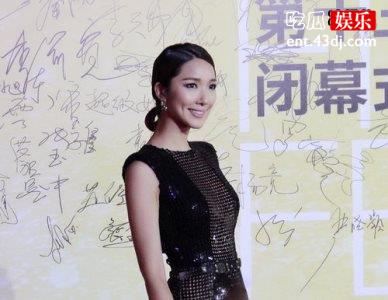 李亚男晒女儿近照，被妈妈养成小“肥妹”超可爱