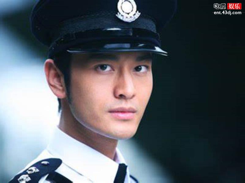 黄晓明新剧受追捧，教主终于摆脱油腻男称号萌妹子路线得好评