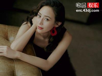 张钧蜜戴假发出席活动，如今剧照发布总算可以做回自己了