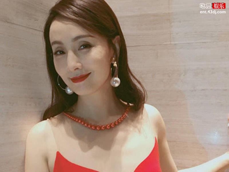 杨子女儿读哈佛，陶虹露面容貌毫不逊色