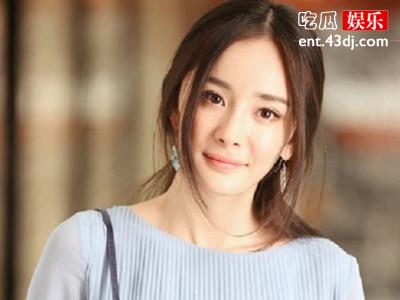 杨幂称作为演员要自觉抵制天价片酬、阴阳合同等，获网友赞正能量