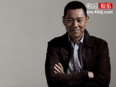张丰毅硬汉形象曾在《奋进的旋律》中有演绎