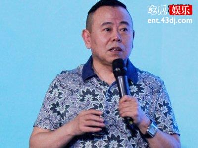 潘长江老师身穿病号服拍搞笑视频，疑似在医院健康告急？