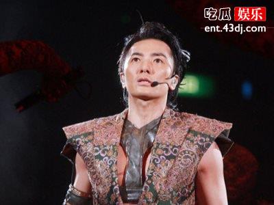 郑伊健歌手出道，却演绎了很多的经典角色