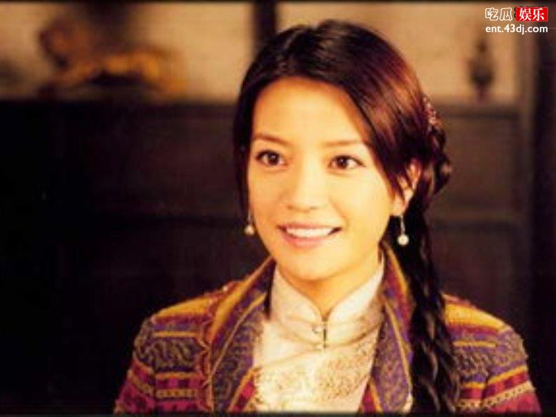 饰演过赵薇女儿的纪姿含长大了，很多人在等她长大