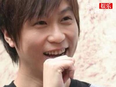 阿信与他助理关系! 阿信与女助理是恋人?
