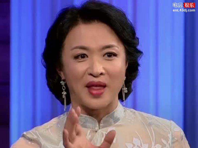 金星已停止吃药如今身上男生特征明显，健康还是更重要一些
