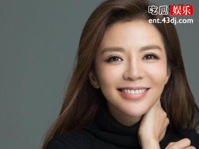 四位低学历高地位明星，周迅艺校毕业
