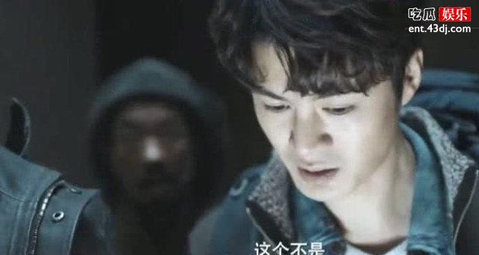影片《沙海怪兽》剧情介绍，影片《沙海怪兽》讲的什么故事