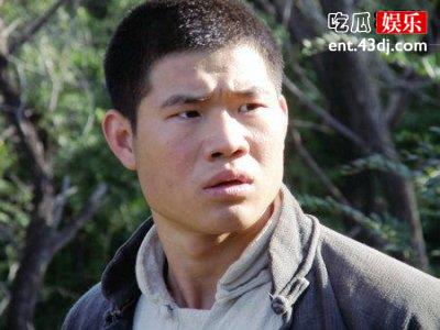 谢孟伟偷偷给老婆准备情人节礼物，用雪花向老婆表白