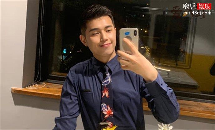 付鹏为什么不做小助理了
