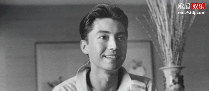 尊龙年轻时候