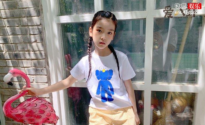 王圣迪长发照片