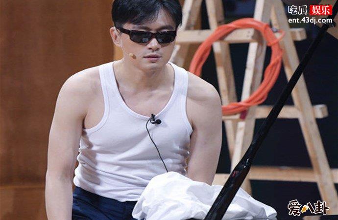 佟大为请演员就位舞台照