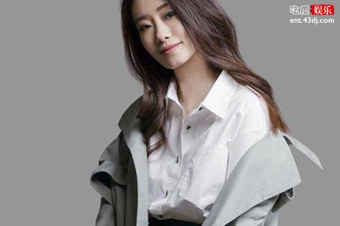 张小斐泳装