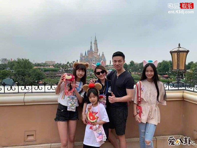 小S家庭合照曝光