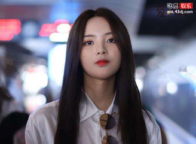 且听凤鸣讲的是什么